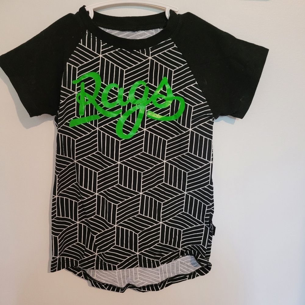 2T rags tee